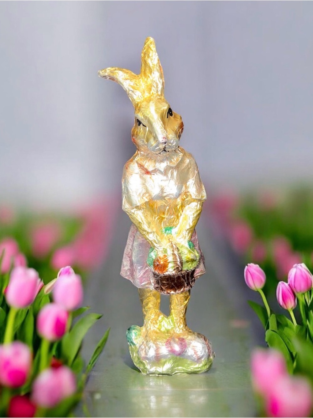 Vtg 15.5" Ganz Faux Foil Wrapped Chocolate Easter Bunny Rabbit Holding Basket